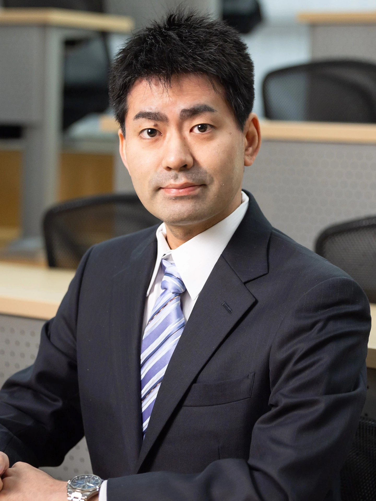 Associate Professor Kensuke Miyake