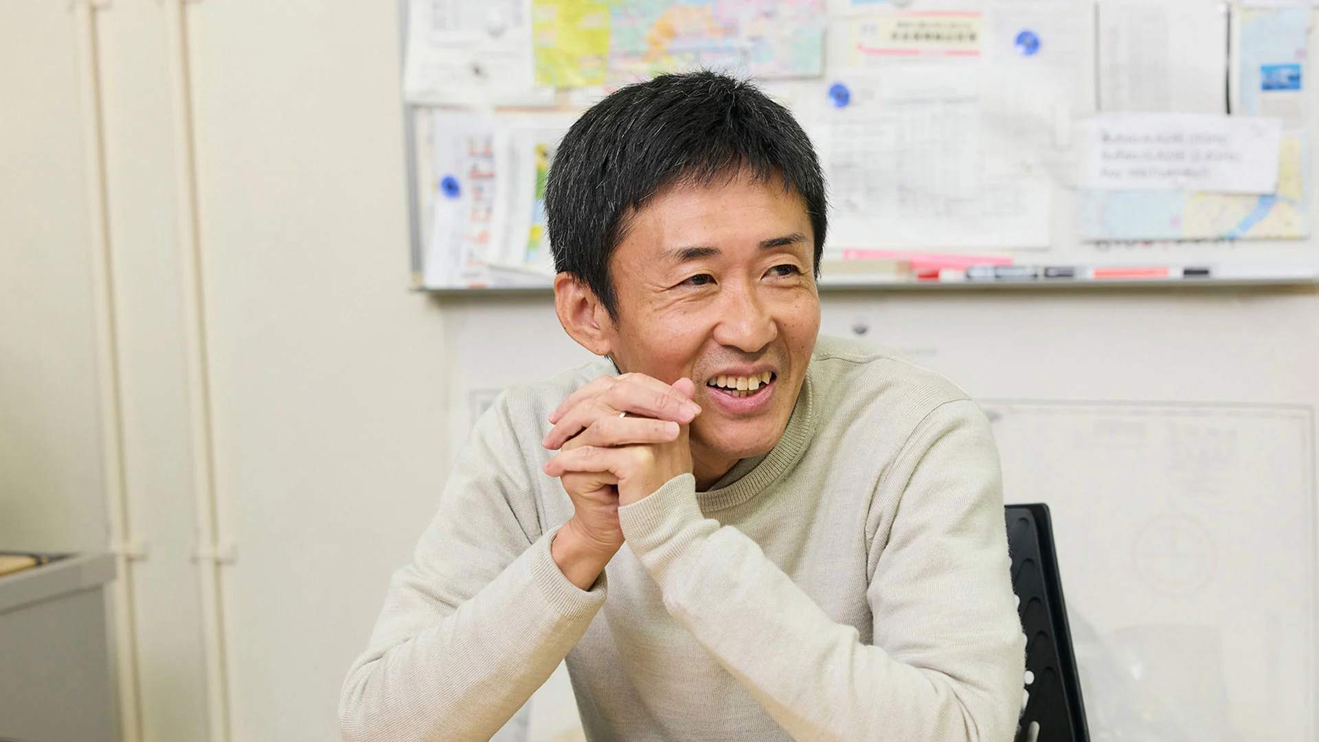 人物写真：横山哲也教授