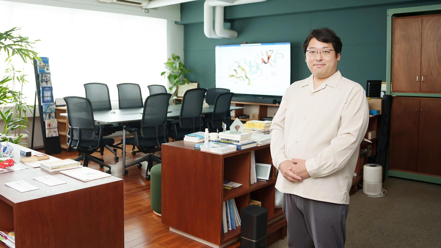 Portrait photography: Professor Masahito Ohue